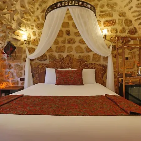 ホテル Uzak Sehir *